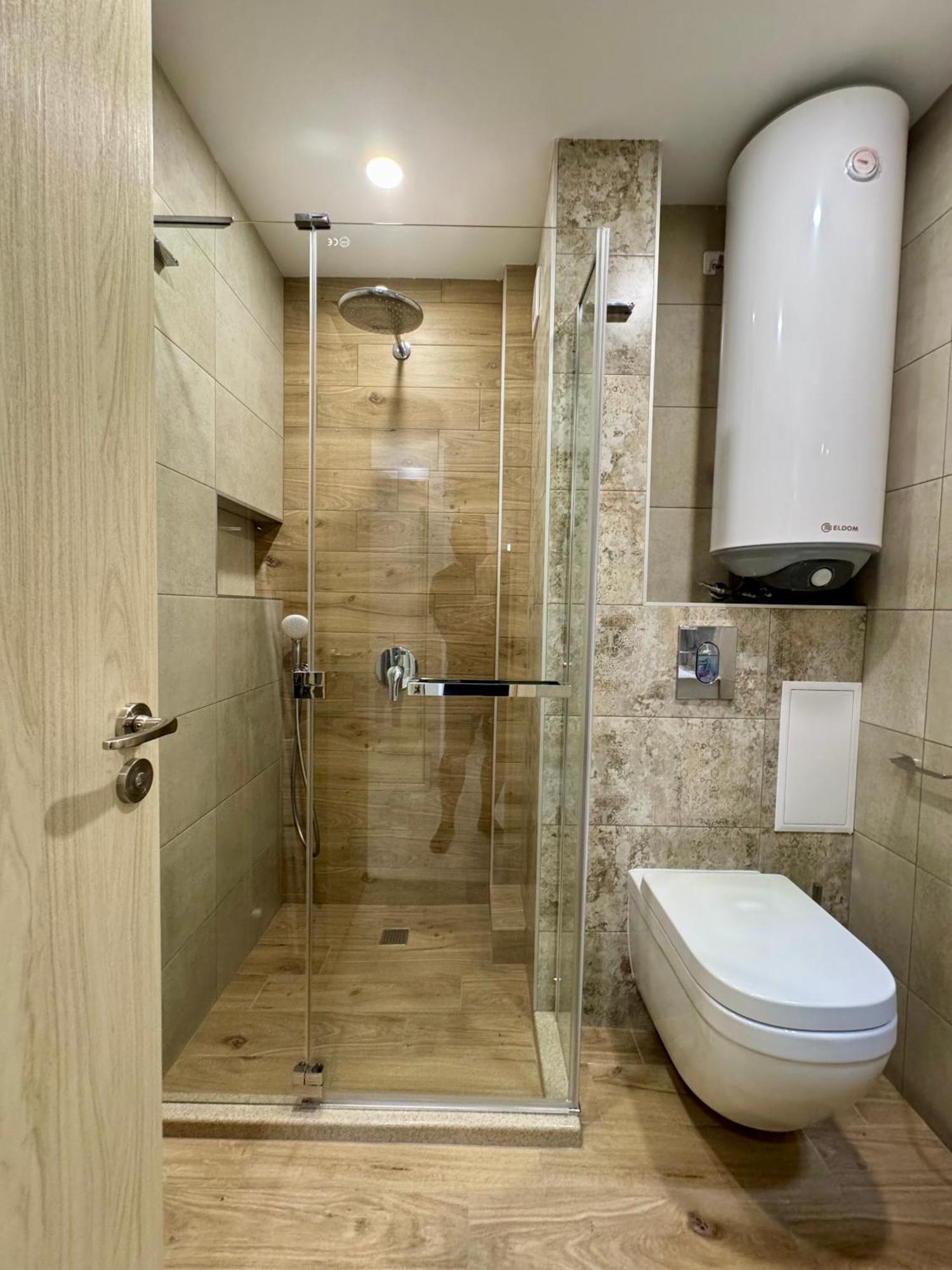 Parkview Luxury In City Center 8 Veliko Tărnovo Esterno foto