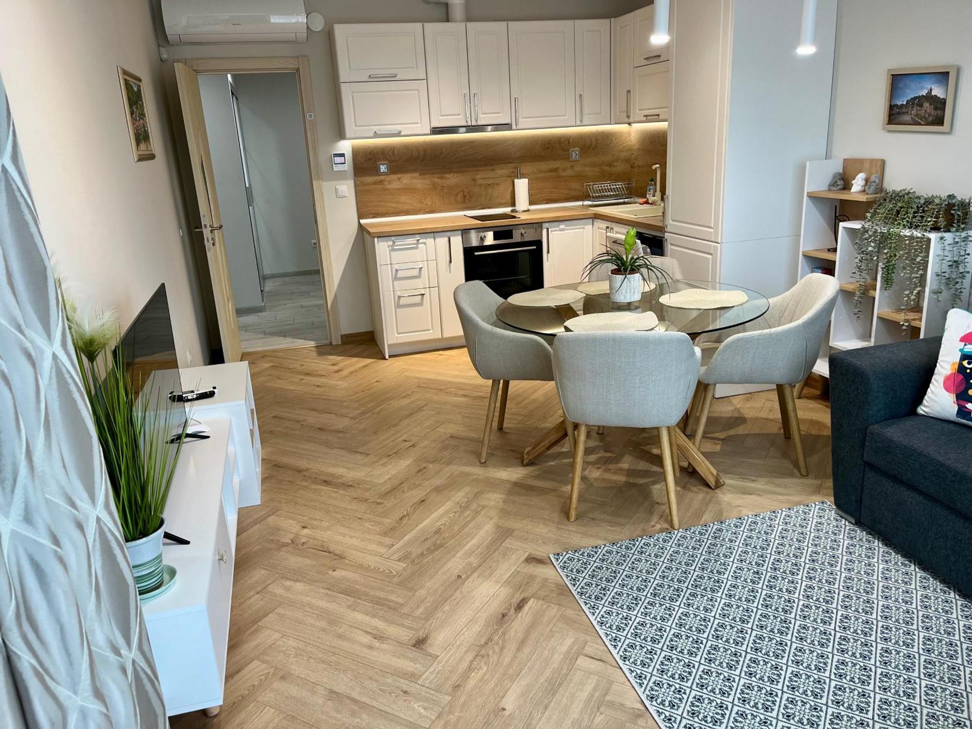 Parkview Luxury In City Center 8 Veliko Tărnovo Esterno foto