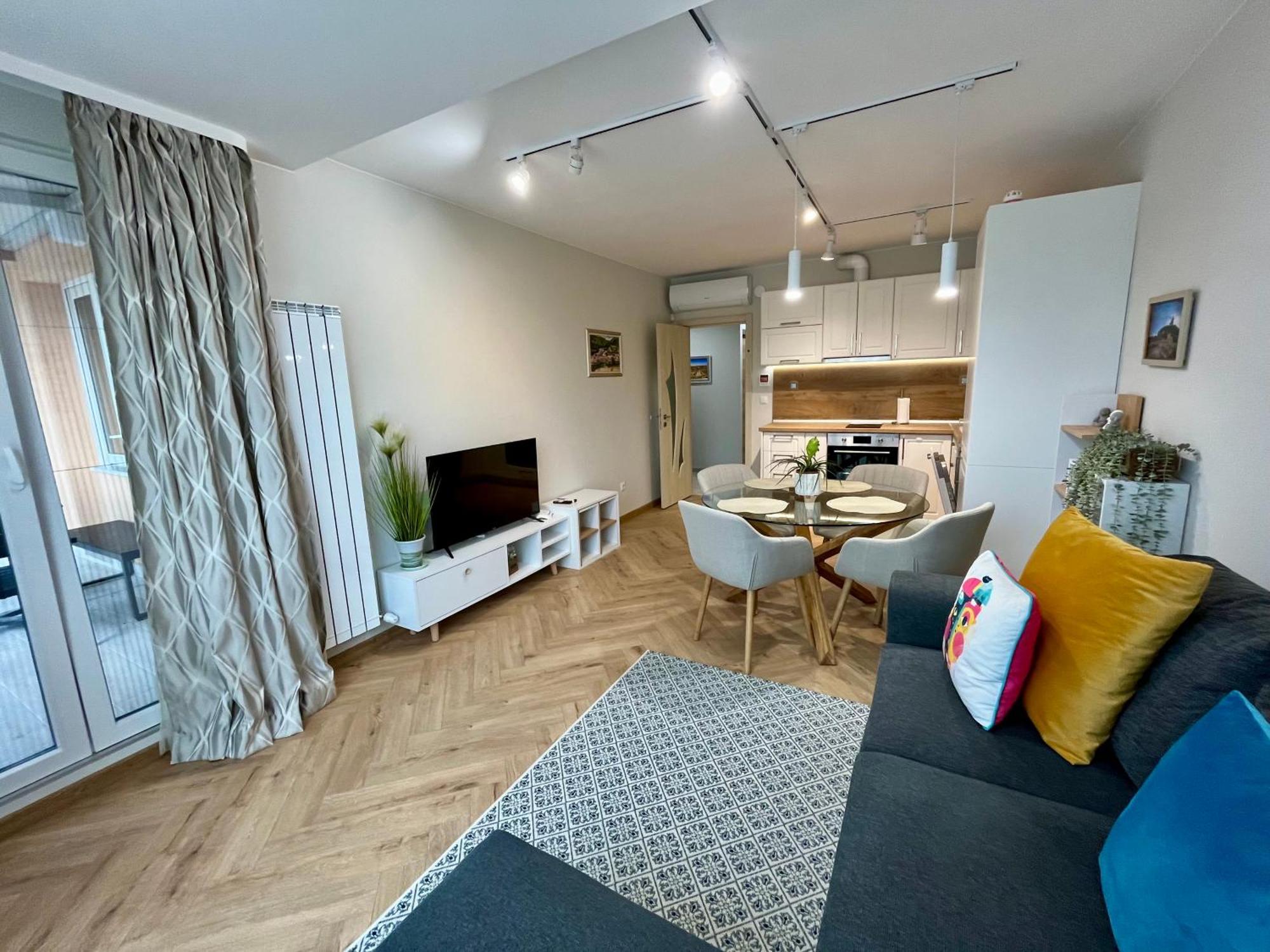 Parkview Luxury In City Center 8 Veliko Tărnovo Esterno foto