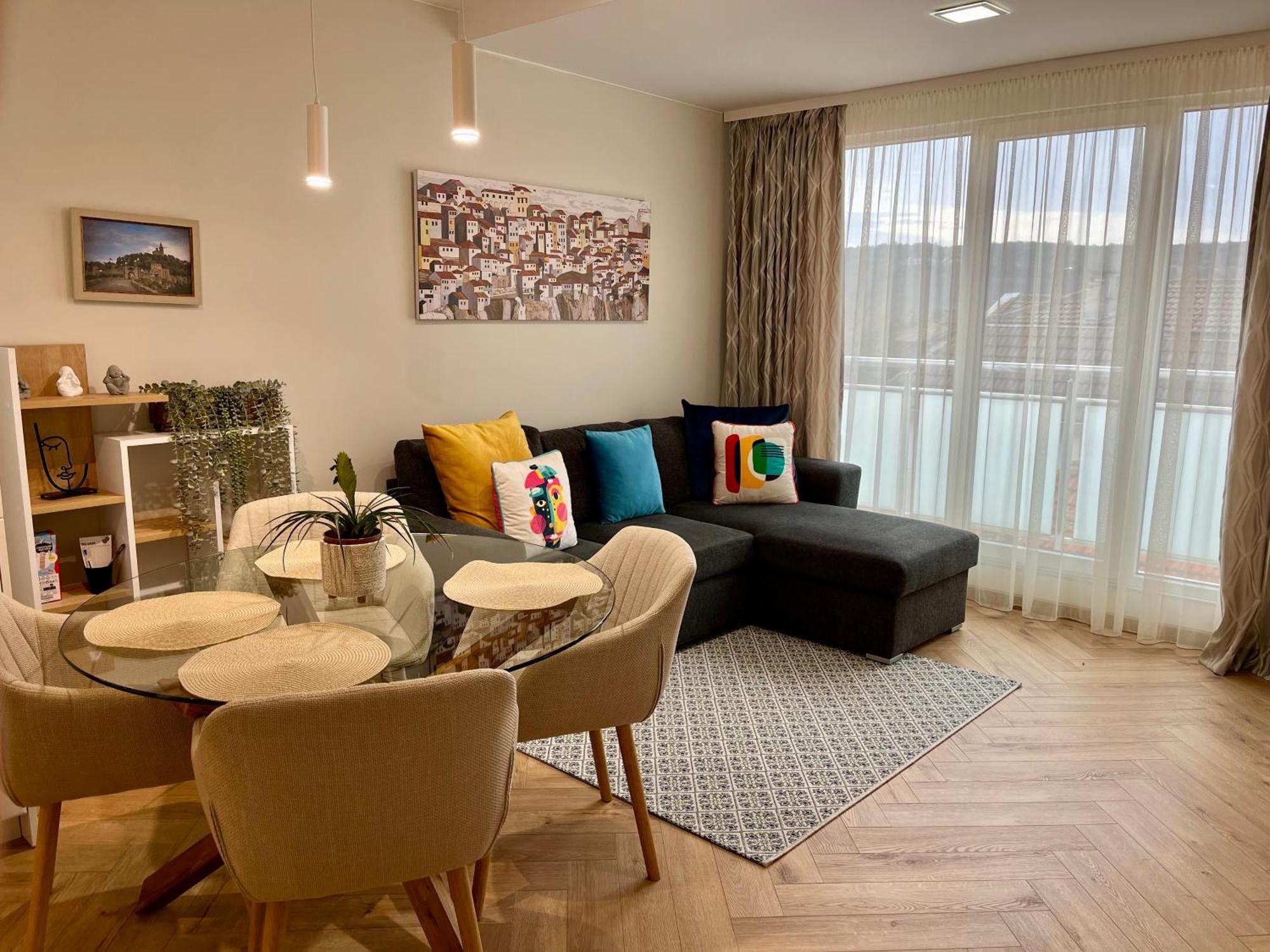 Parkview Luxury In City Center 8 Veliko Tărnovo Esterno foto