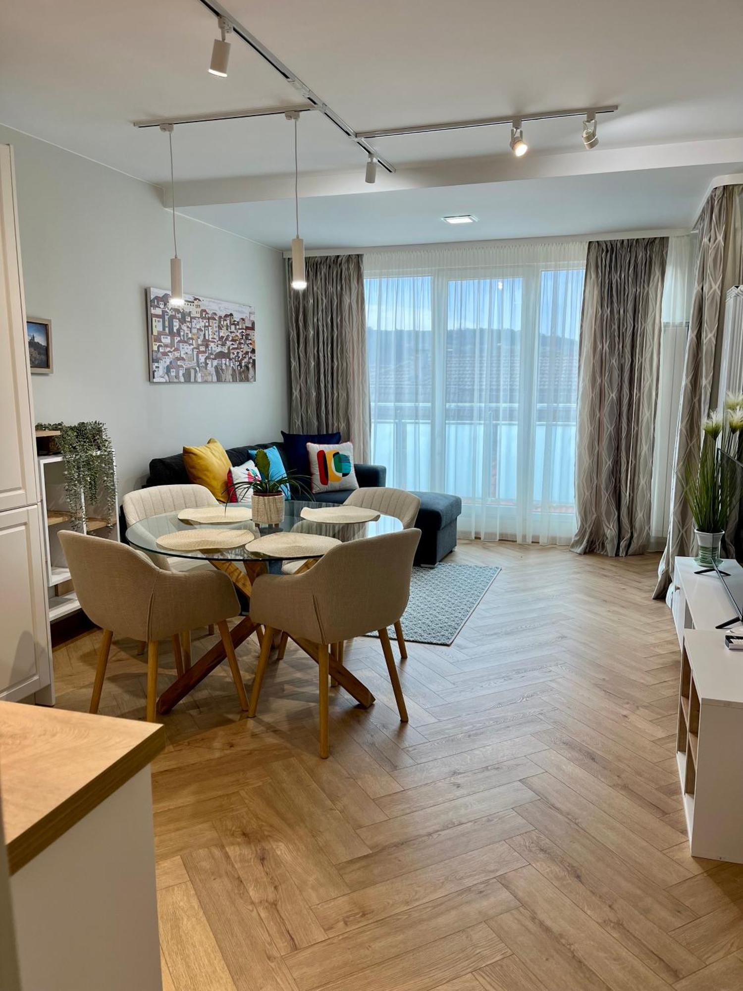 Parkview Luxury In City Center 8 Veliko Tărnovo Esterno foto
